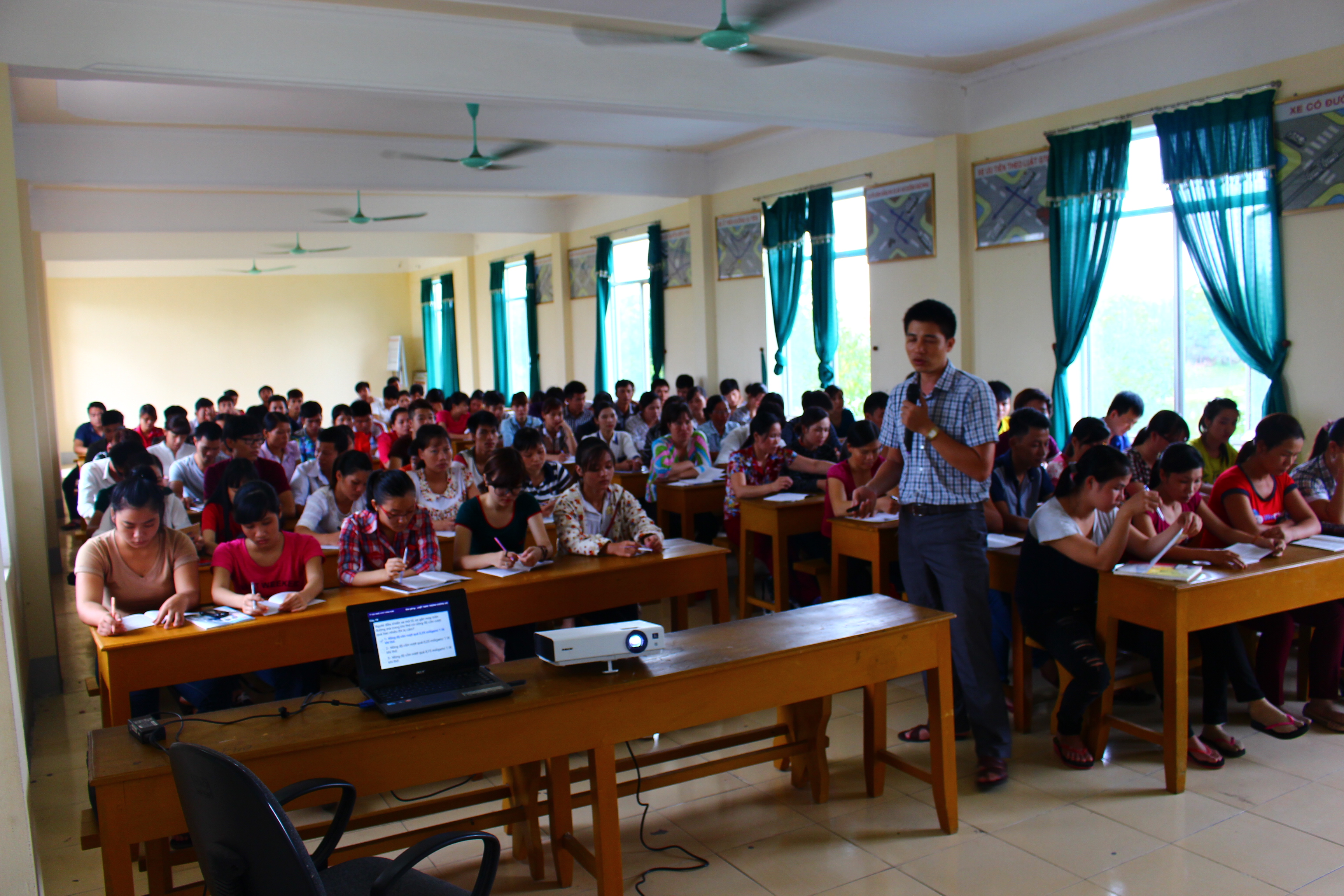 Hướng dẫn thi hình bằng lái xe máy A1