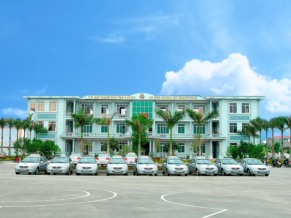 Trung tâm lái xe Thành Nam